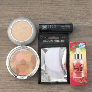 Makeup bundle w/ 🆓 case